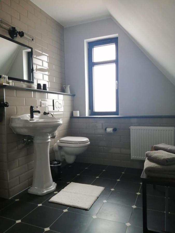 Bahnhof 1911 Hotell Wolpertswende Exteriör bild